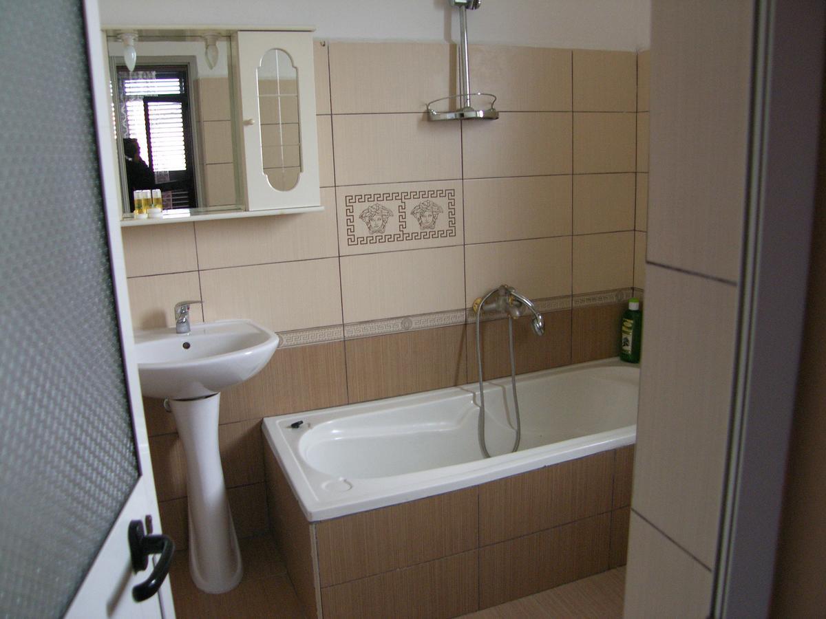 Shkodra Hotel Eksteriør billede