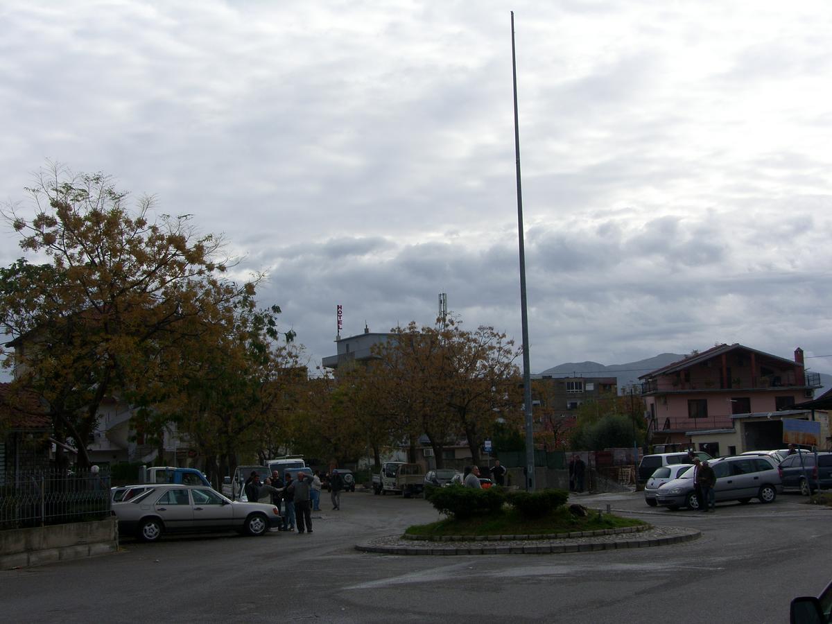 Shkodra Hotel Eksteriør billede